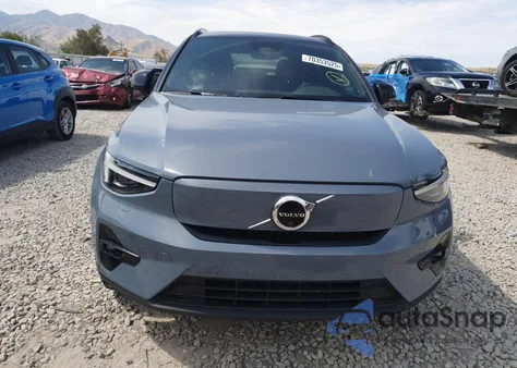 2023 Volvo Xc40 Recharge Ultimate z USA, uszkodzony, nr VIN YV4ED3UM6P2990737